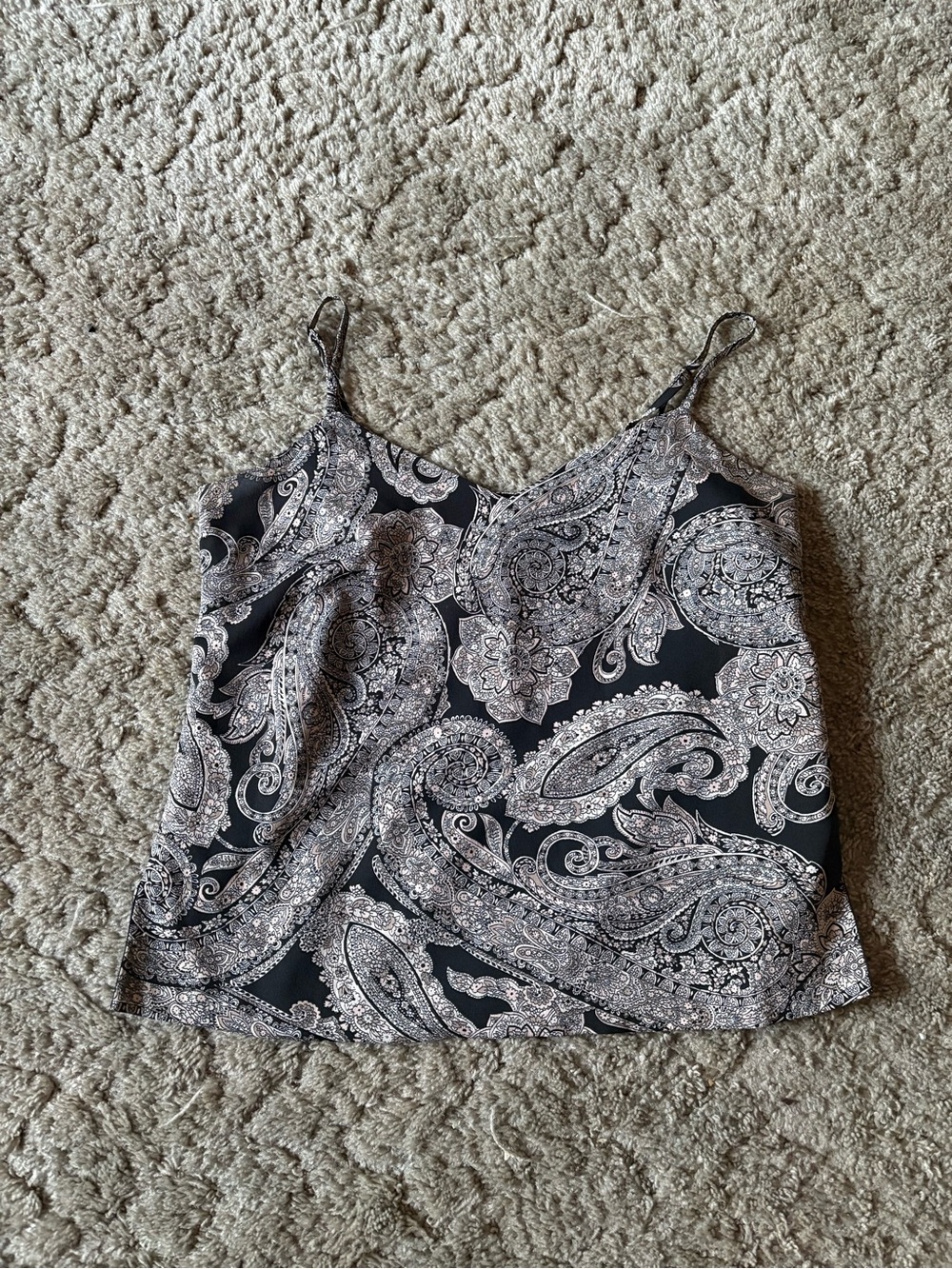 2/$14 🩷 Paisley Print Black & White Satin Cami Top